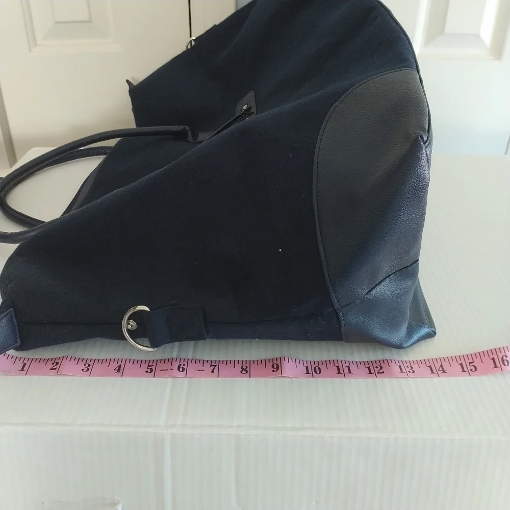 DSW Navy Felt Weekender Tote Luggage Travel Bag - Picture 10 of 11